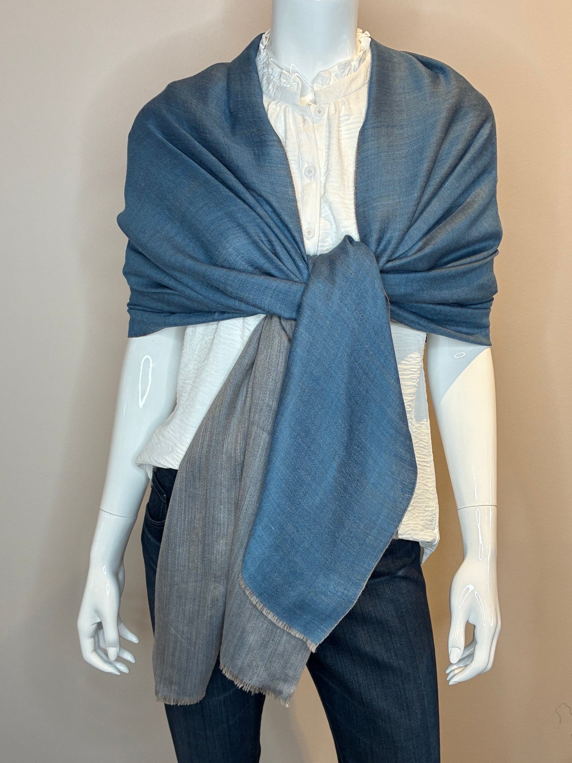 Double-sided Slate Cashmere Wrap